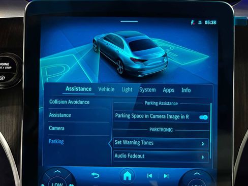 Used 2025 Mercedes-Benz C 300 4MATIC Sedan image 28