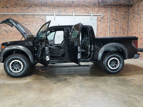 Used 2014 Ford F150 Raptor w/ Equipment Group 801A Luxury image 56