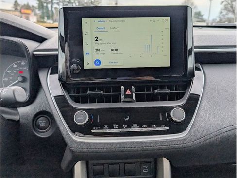 Used 2024 Toyota Corolla Cross LE image 23