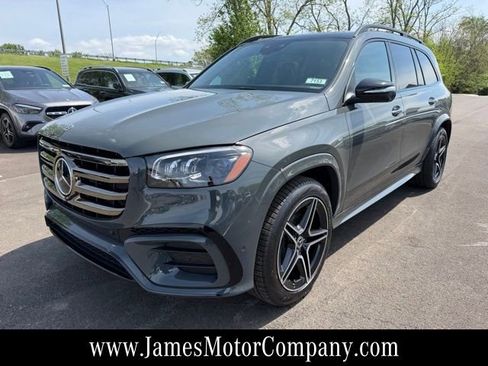 New 2026 Mercedes-Benz GLS 450 4MATIC image 2