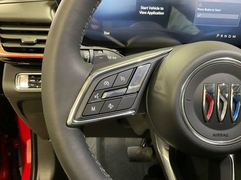 New 2025 Buick Envision Avenir image 25