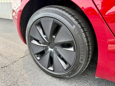Used 2025 Tesla Model 3 Long Range RWD image 13