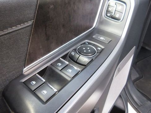 Used 2023 Ford F250 Lariat w/ Sport Appearance Package image 10