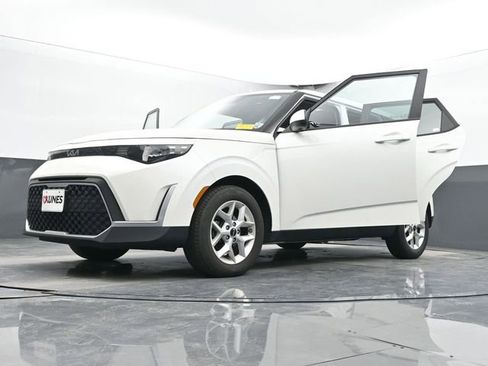 Used 2025 Kia Soul LX w/ LX Technology Package image 67