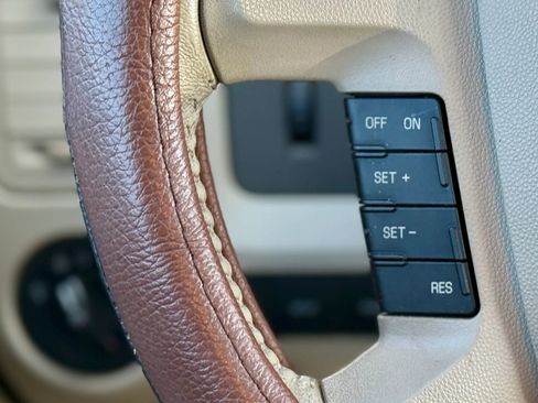 Used 2012 Ford Escape XLT image 17