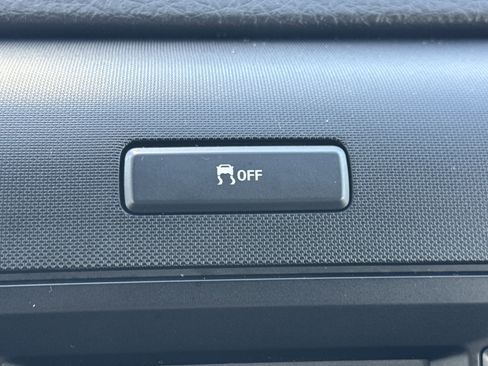 Used 2013 Ford F150 XLT w/ Luxury Equipment Group image 25