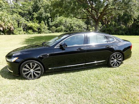 Used 2023 Volvo S90 B6 Plus AWD/4WD image 5