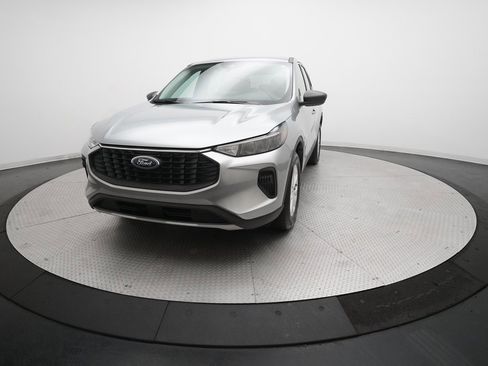 Used 2023 Ford Escape Active image 33