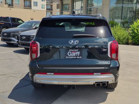 Used 2023 Hyundai Palisade Calligraphy AWD/4WD image 5