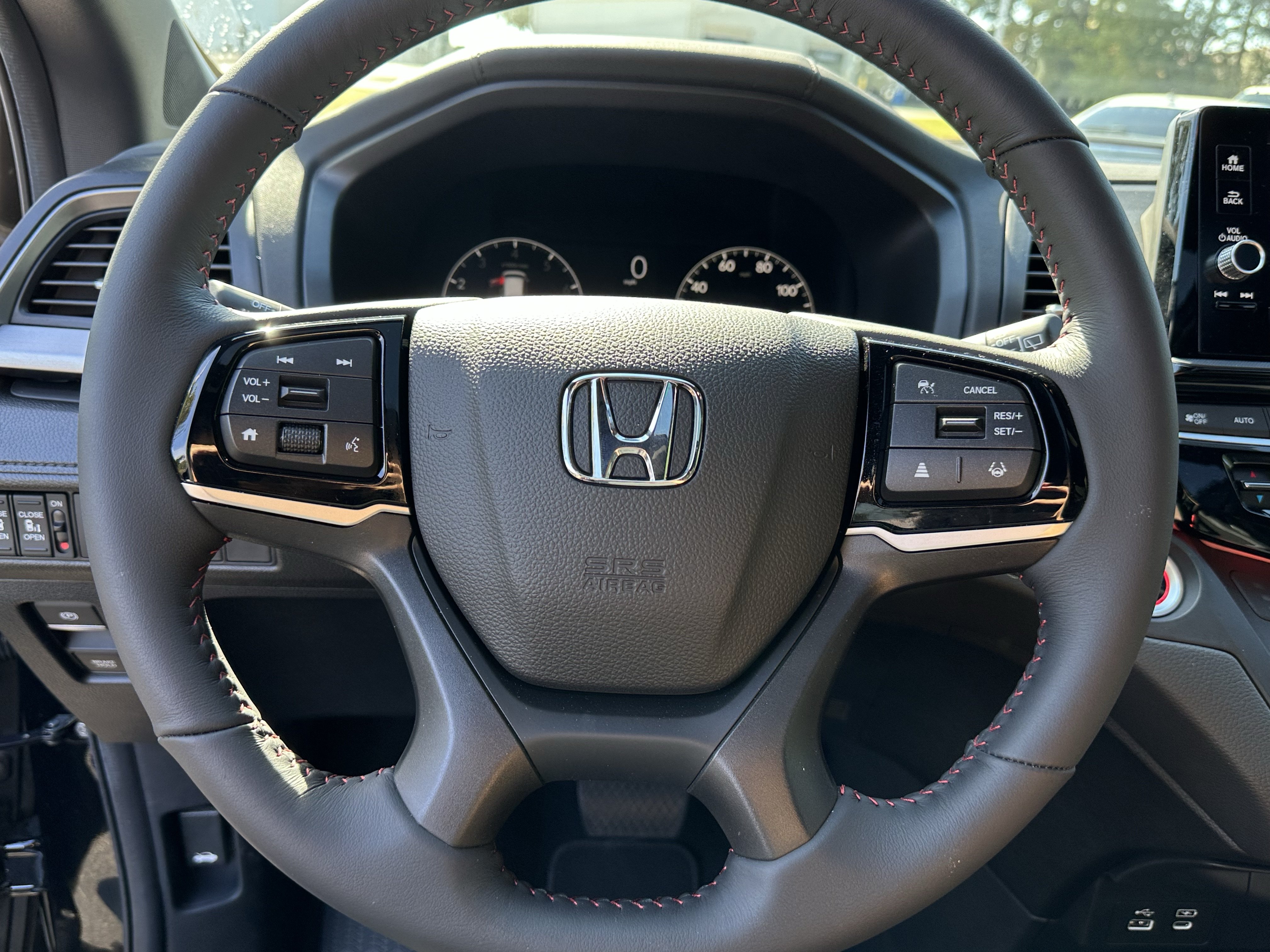 Used 2026 Honda Odyssey Sport-L image 6