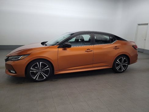 Used 2021 Nissan Sentra SR w/ SR Premium Package FWD image 2