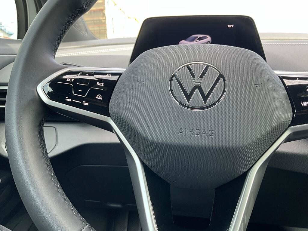 New 2026 Volkswagen ID.4 Pro AWD/4WD image 21