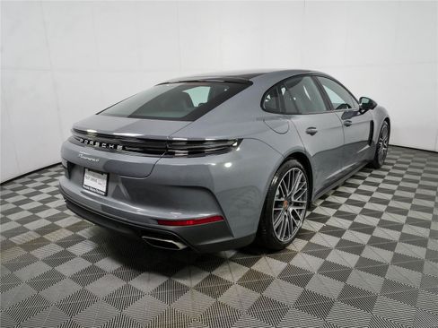New 2026 Porsche Panamera image 30