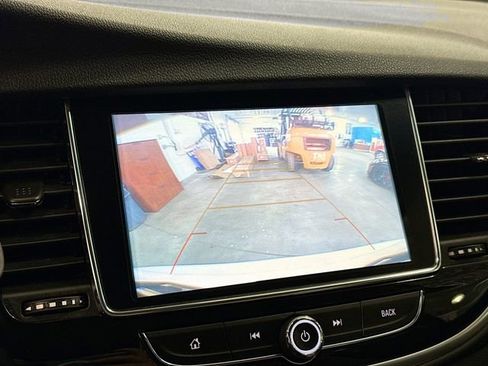 Used 2021 Buick Encore Preferred w/ Safety Package image 14