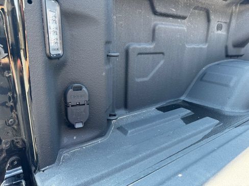 Used 2025 Chevrolet Silverado 3500 High Country w/ Technology Package AWD/4WD image 45