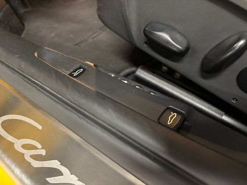 Used 2003 Porsche 911 GT3 RS image 19