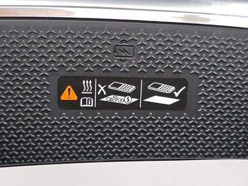 New 2026 Chevrolet Equinox LT w/ Convenience Package II image 9