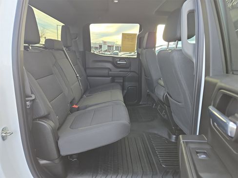 Used 2020 Chevrolet Silverado 1500 LT w/ Remote Start Package image 14