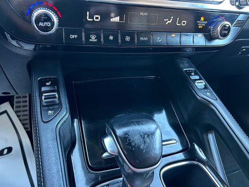 Used 2020 Kia Telluride SX FWD image 19