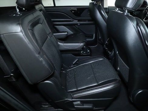 Certified 2023 Lincoln Aviator Reserve w/ Equipment Group 201A image 33