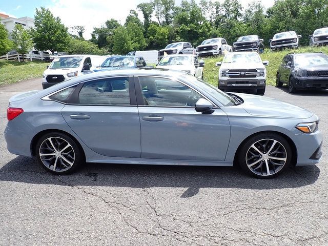 Used 2023 Honda Civic Touring image 9