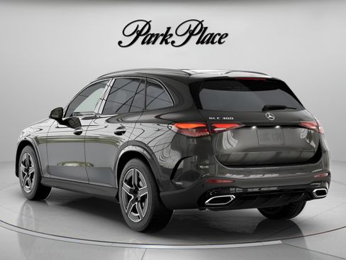 Used 2026 Mercedes-Benz GLC 300 image 14