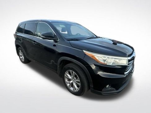 Used 2015 Toyota Highlander XLE AWD/4WD image 6