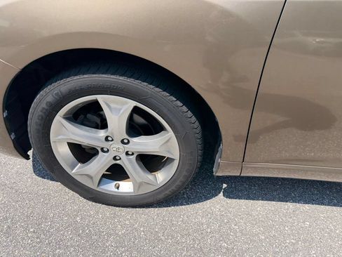 Used 2012 Toyota Venza Limited AWD/4WD image 9