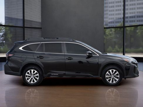 Used 2023 Subaru Outback Premium image 4