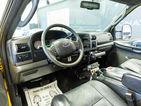 Used 2006 Ford F350 Lariat AWD/4WD image 11