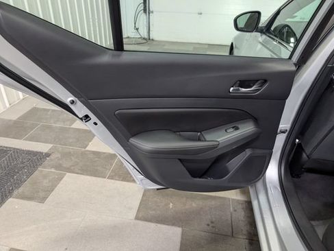 Used 2022 Nissan Altima 2.5 SV AWD/4WD image 8