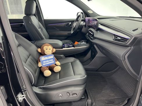 Used 2025 Buick Enclave Avenir w/ Super Cruise Package image 25