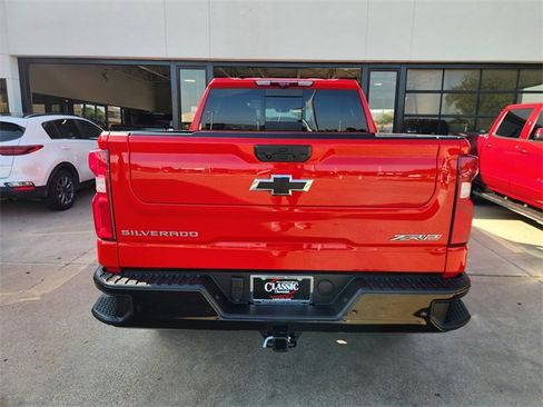 Used 2026 Chevrolet Silverado 1500 ZR2 AWD/4WD image 5