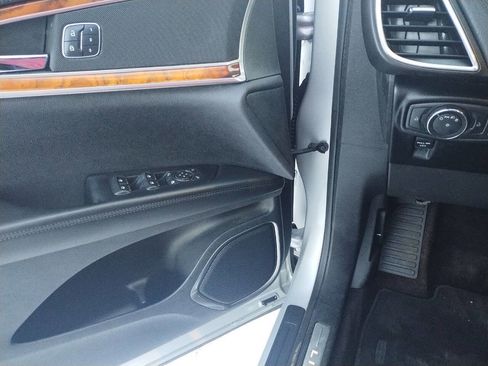 Used 2016 Lincoln MKX Select w/ Select Plus Package image 4