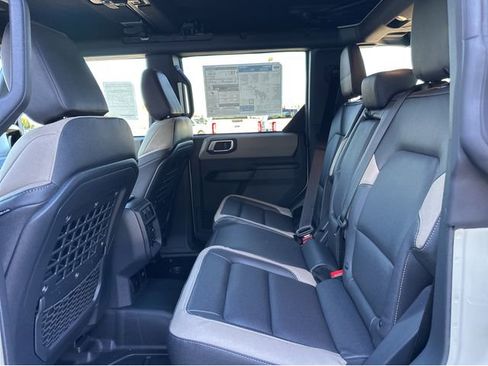 New 2025 Ford Bronco Big Bend w/ Black Diamond Package image 14