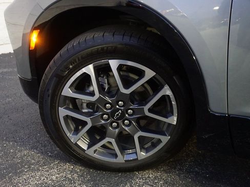 Certified 2025 Chevrolet Blazer RS image 30