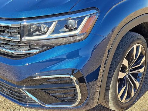 Used 2022 Volkswagen Atlas Cross Sport SEL Premium R-Line w/ Cross Sport MDO Package image 10