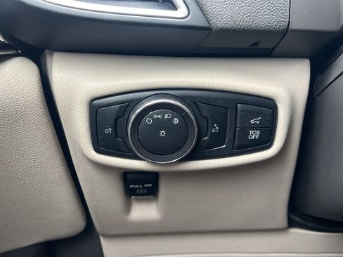 Used 2019 Lincoln Nautilus FWD image 16