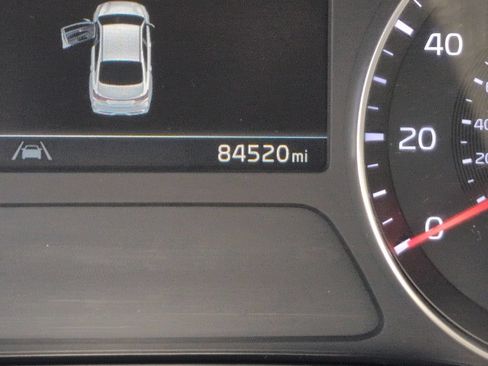 Used 2022 Kia Forte LXS FWD image 17