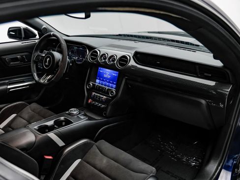 Used 2020 Ford Mustang Shelby GT500 w/ Carbon Fiber Track Pack image 47