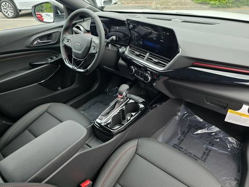 New 2026 Chevrolet Trax RS w/ Driver Confidence Package FWD image 10
