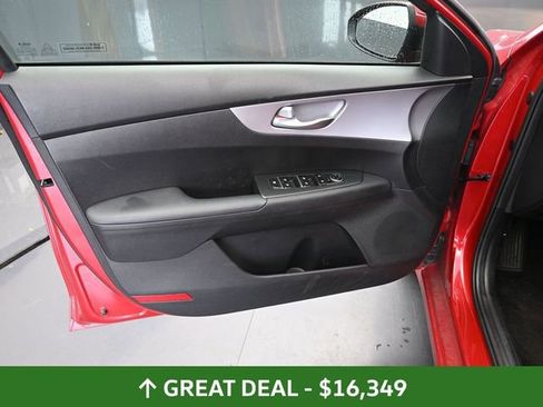 Used 2024 Kia Forte LXS image 19