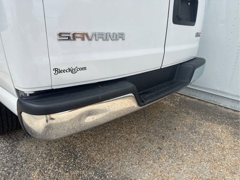 Used 2023 GMC Savana 2500 w/ Driver Convenience Package RWD image 14
