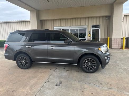 Used 2019 Ford Expedition Limited w/ Equipment Group 301A RWD image 15