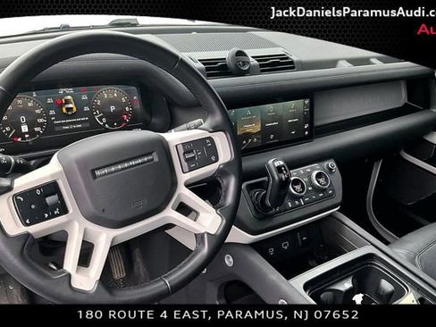 Used 2023 Land Rover Defender 90 S image 5
