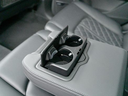 Used 2020 Audi SQ7 Prestige w/ Prestige Package image 41