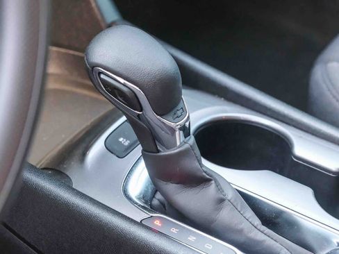 Used 2024 Chevrolet Malibu LS FWD image 21