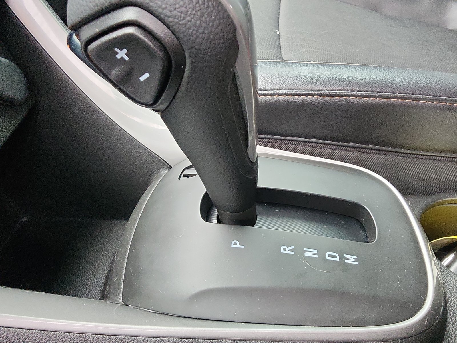 Used 2019 Chevrolet Trax LT w/ LT Convenience Package FWD image 16
