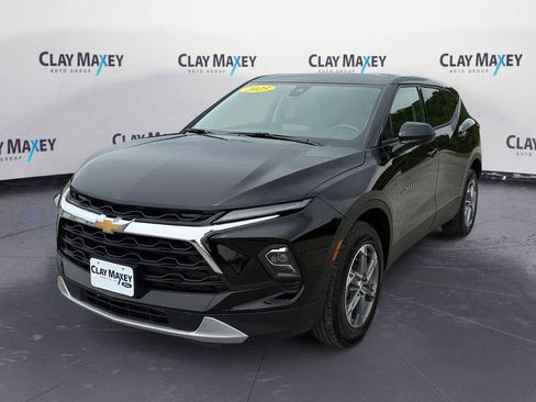 Used 2025 Chevrolet Blazer LT AWD/4WD image 1