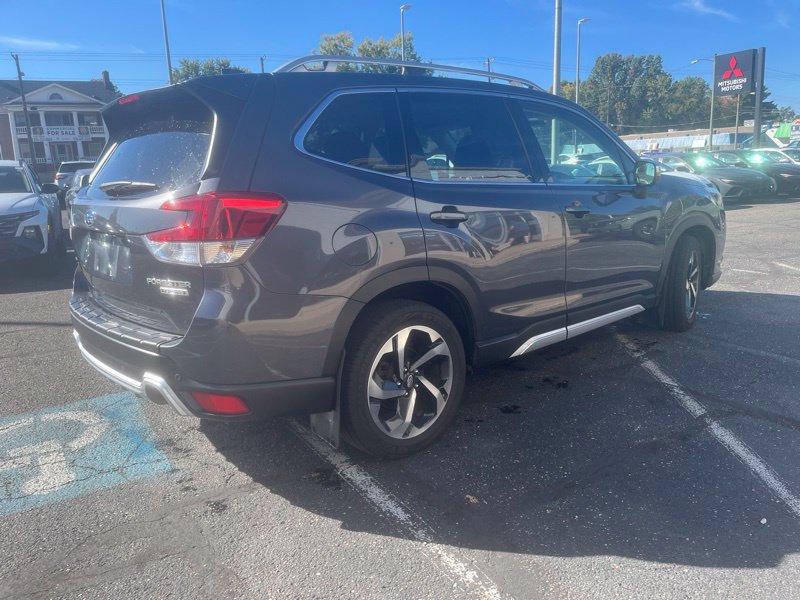Used 2022 Subaru Forester Touring w/ Popular Package #3 AWD/4WD image 5